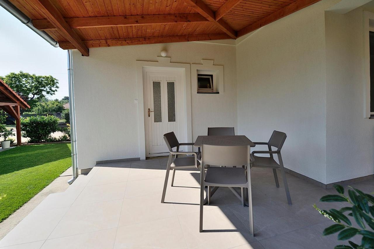 Best Apartman Lelle Balatonlelle Zewnętrze zdjęcie