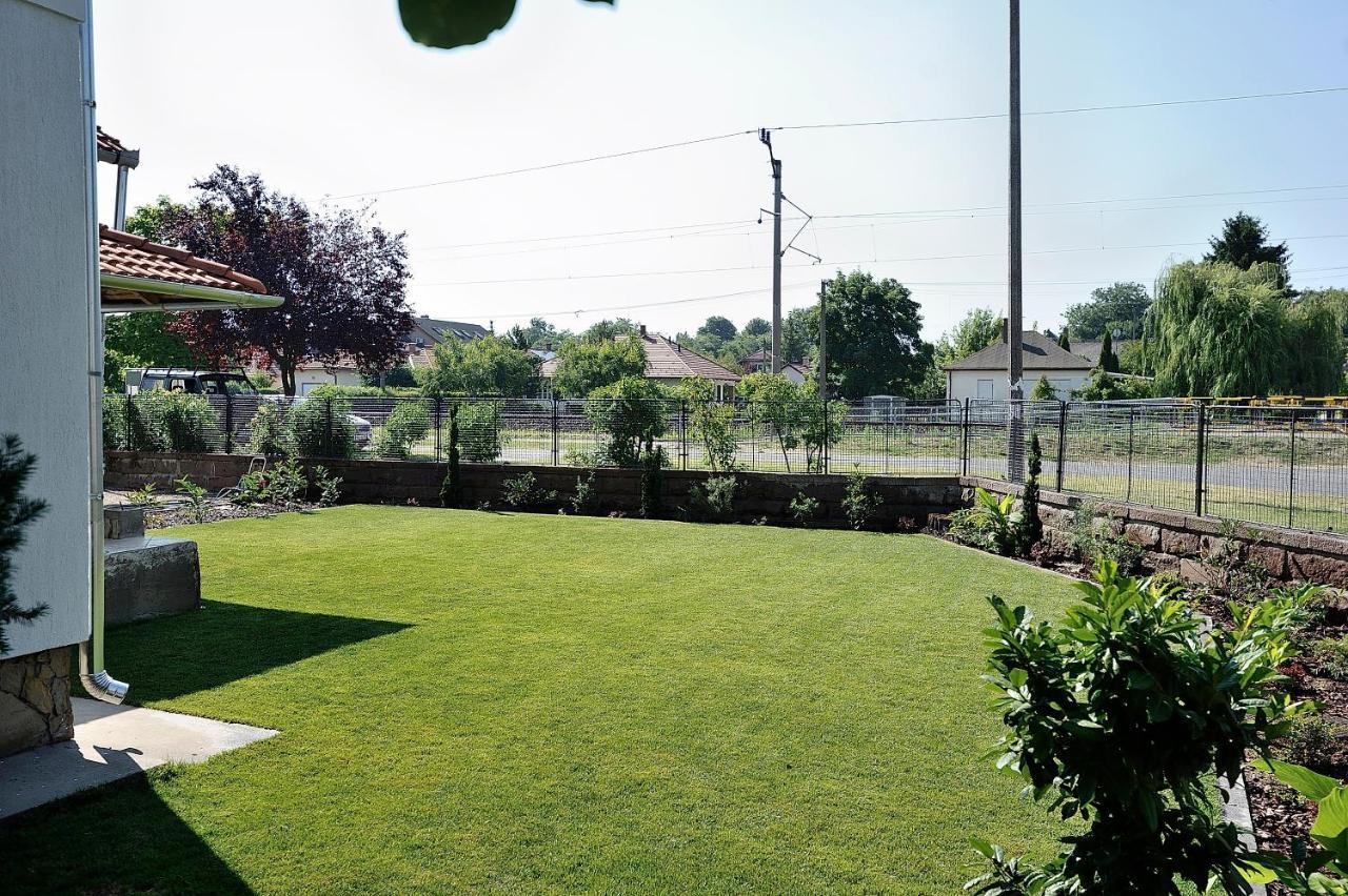 Best Apartman Lelle Balatonlelle Zewnętrze zdjęcie